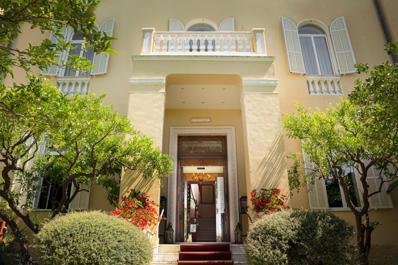Hotel Villa Elisa & Spa Бордихера Екстериор снимка