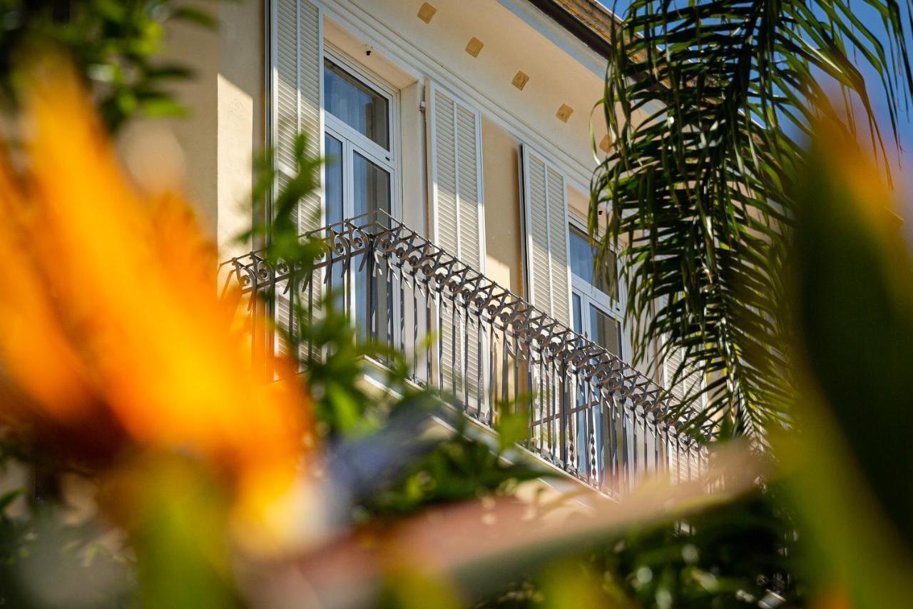 Hotel Villa Elisa & Spa Бордихера Екстериор снимка