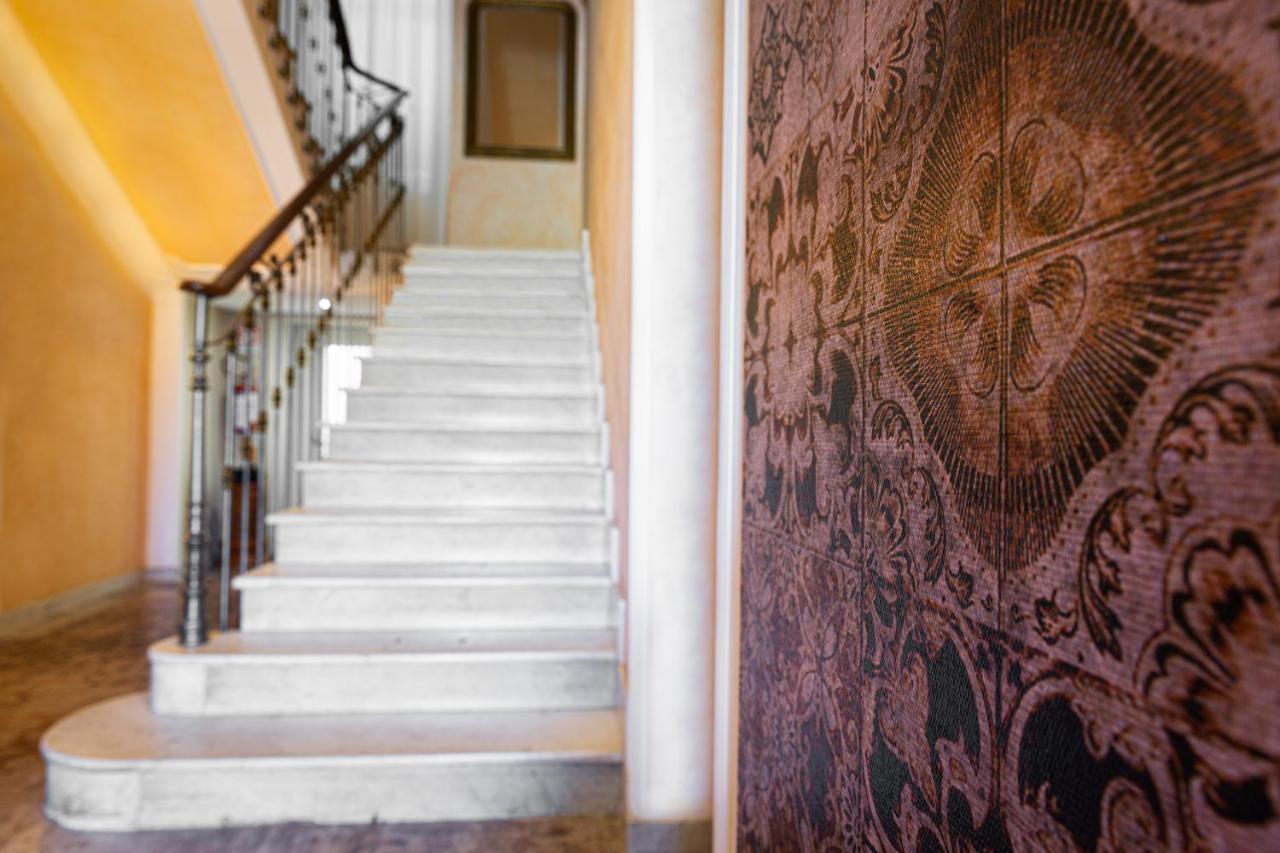 Hotel Villa Elisa & Spa Бордихера Екстериор снимка