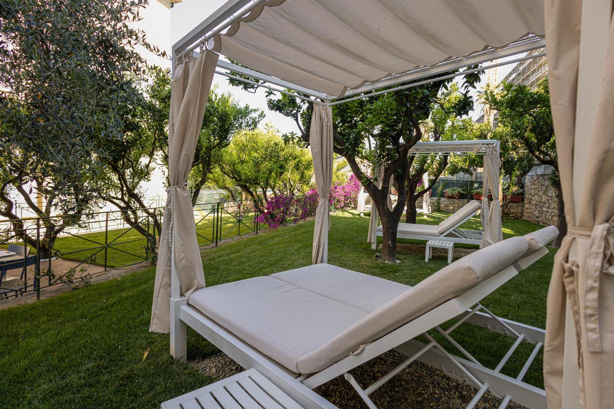 Hotel Villa Elisa & Spa Бордихера Екстериор снимка