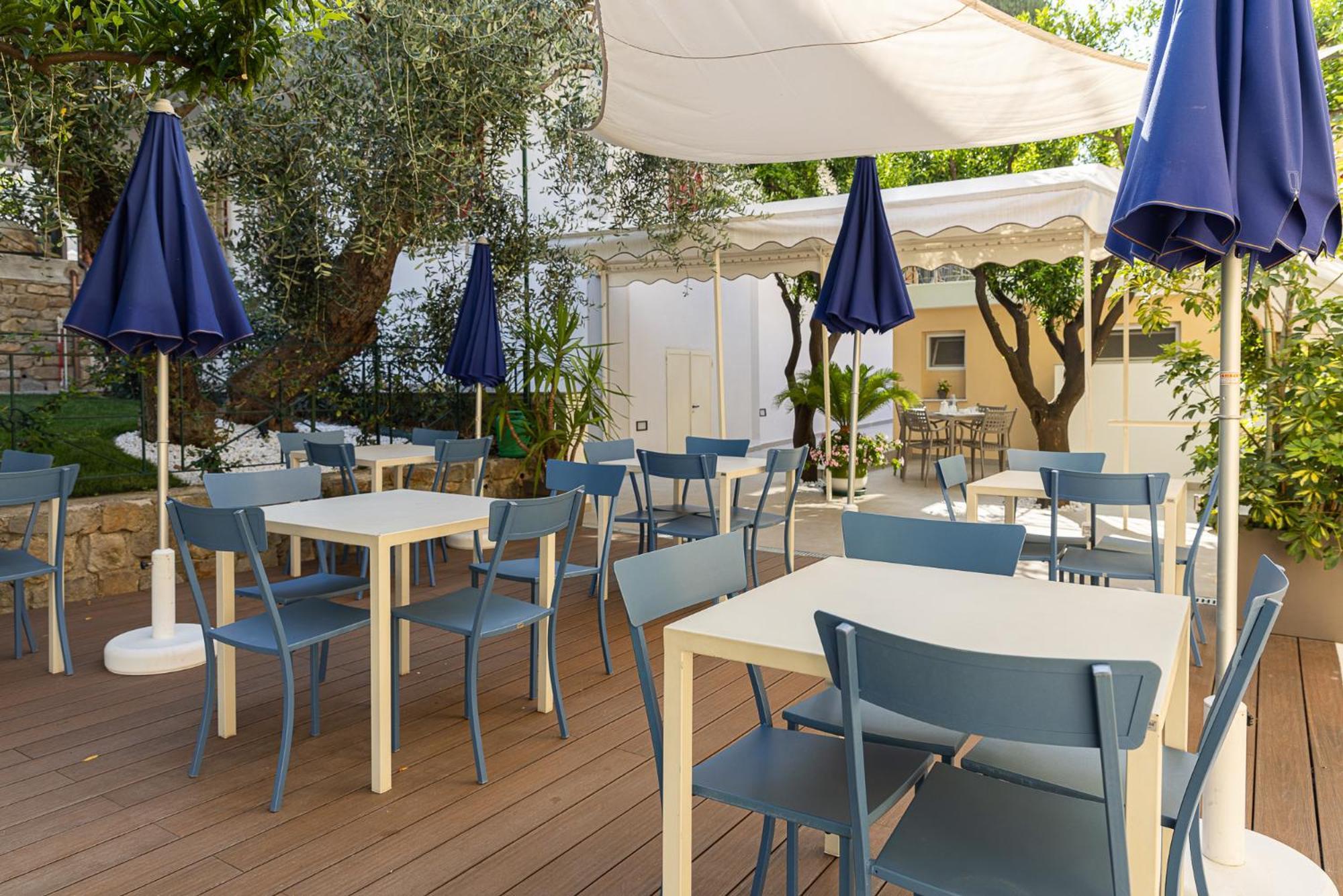 Hotel Villa Elisa & Spa Бордихера Екстериор снимка