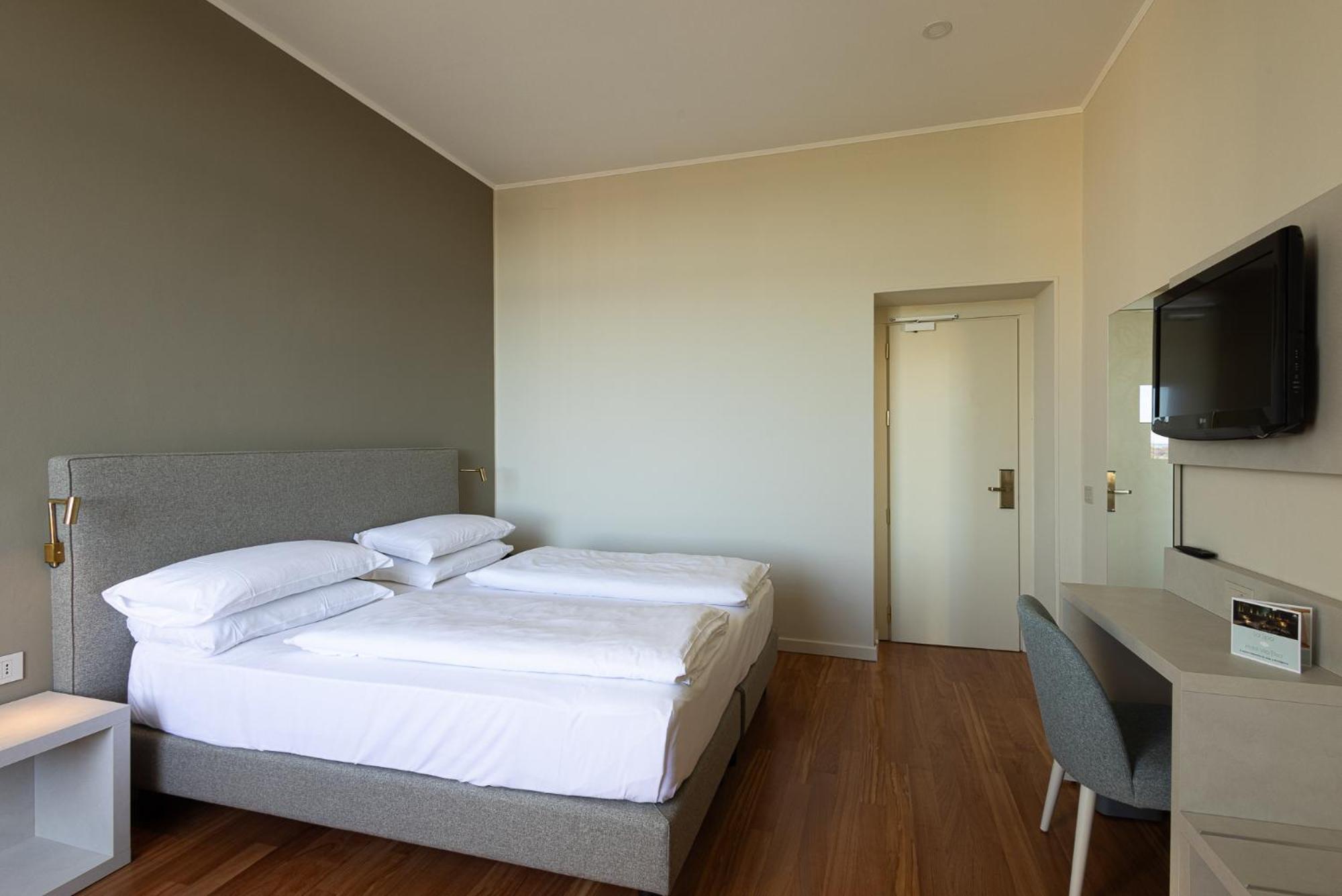 Hotel Villa Elisa & Spa Бордихера Екстериор снимка